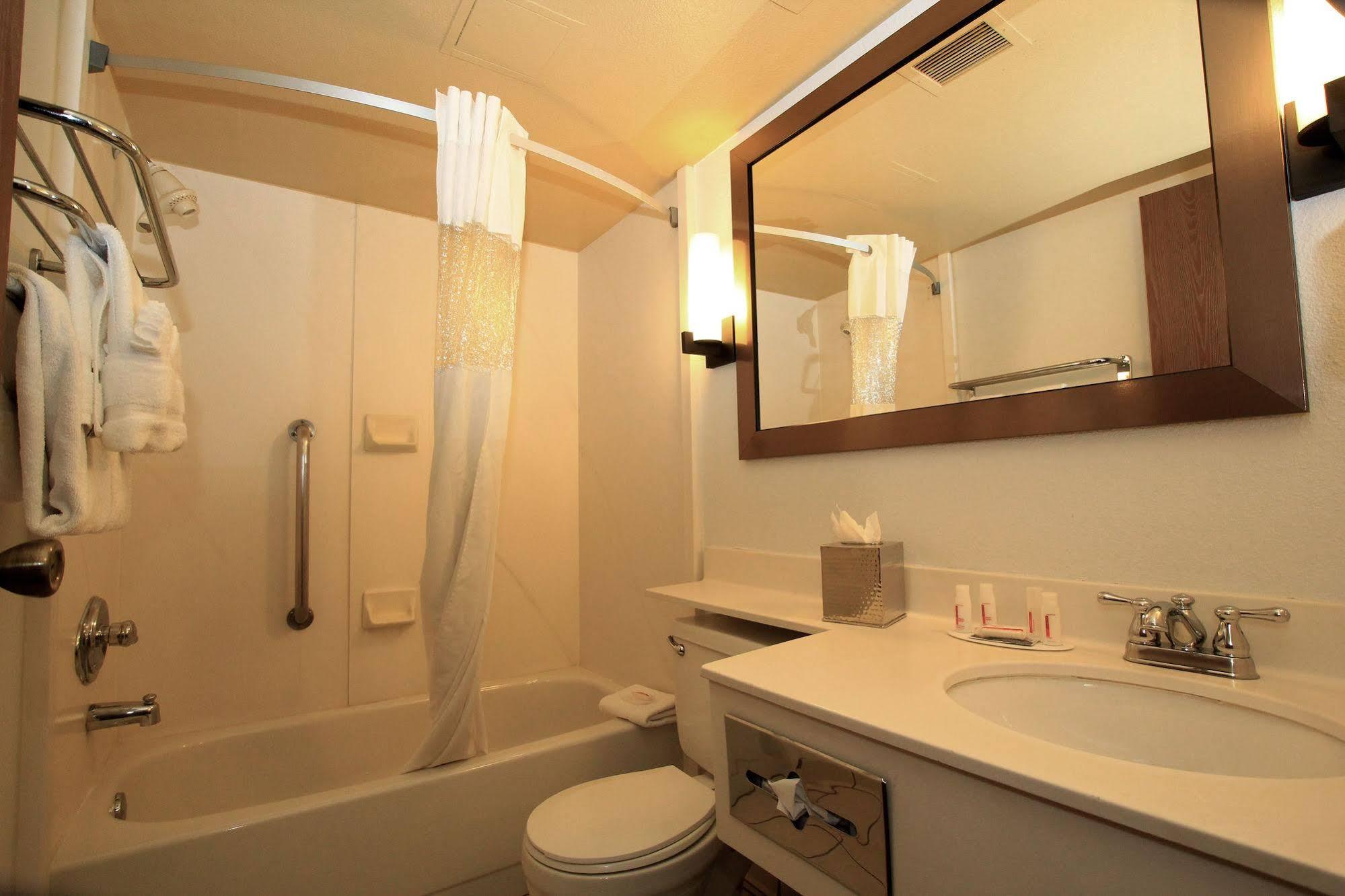 Delta Hotels By Marriott Denver Thornton Northglenn Extérieur photo