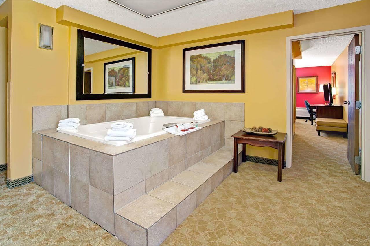 Delta Hotels By Marriott Denver Thornton Northglenn Extérieur photo