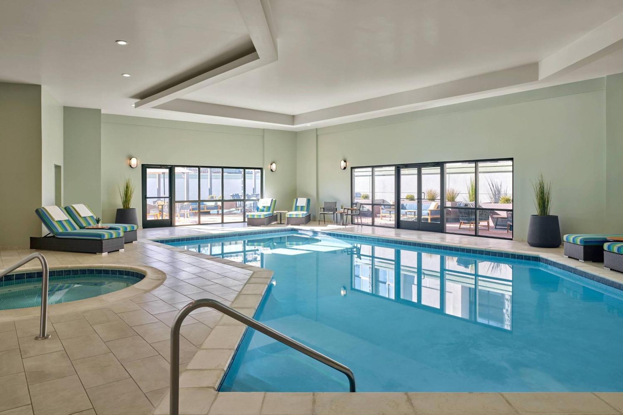 Delta Hotels By Marriott Denver Thornton Northglenn Extérieur photo