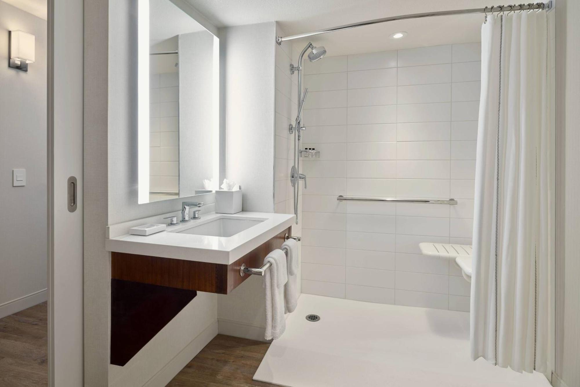 Delta Hotels By Marriott Denver Thornton Northglenn Extérieur photo